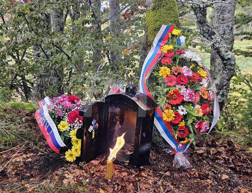 ИСТОЧНА ИЛИЏА, 6. ОКТОБРА /СРНА/ - У мјесту Чакле, у федералној општини Трново, данас ће бити обиљежене 32 године од мучког убиства 21 борца Друге сарајевске лаке пјешадијске бригаде Војске Републике Српске.