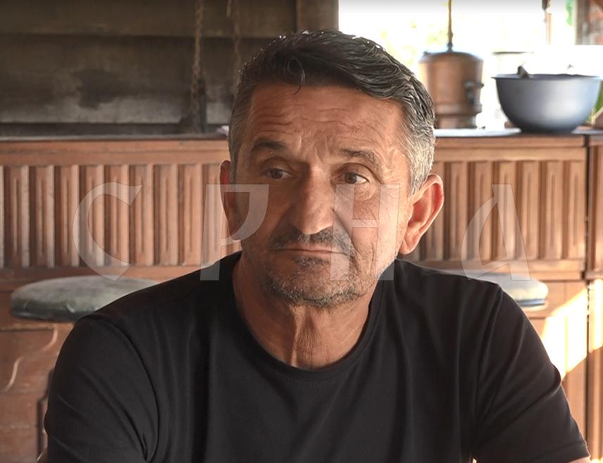 БРЧКО, 4. ОКTОБРА /СРНА/ - Бирачи са држављанством Републике Српске нису могли да гласају на бирачком мјесту у Буквику због чега је изборни процес нарушен и треба да буде поновљен, рекао је предсједник мјесне заједнице Буквик у Брчко дистрикту Илија Јовичић.