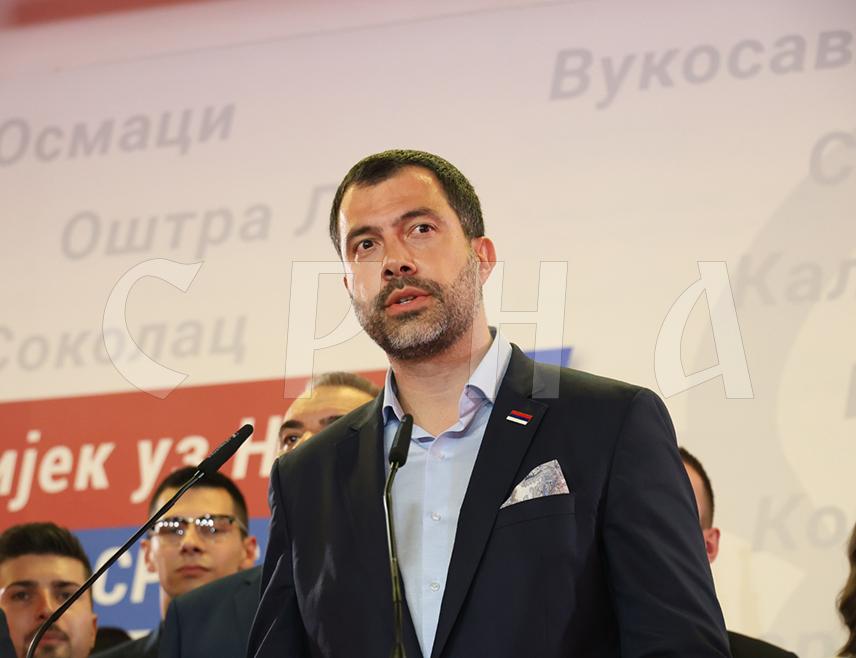 БАЊАЛУКА, 4. ОКТОБРА /СРНА/ - Предсједник Изборног штаба СНСД-а Игор Додик истакао је да су сви циљеви остварени, те да га посебно радује што, према резултатима избора, СНСД враћа градове Бањалуку и Бијељину.