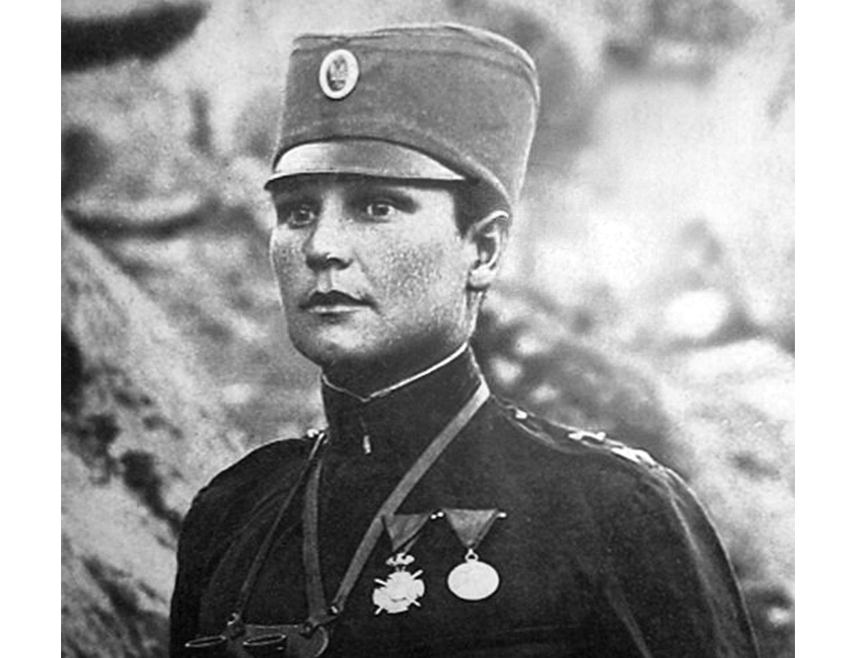 БЕОГРАД, 5. ОКТОБРА /СРНА/ - Навршиле су се 53 године од смрти Милунке Савић, српске хероине балканских и Првог свјетског рата, једне од најодликованијих жена у свјетској историји ратовања и симбола храбрости и пожртвовања отаџбини.