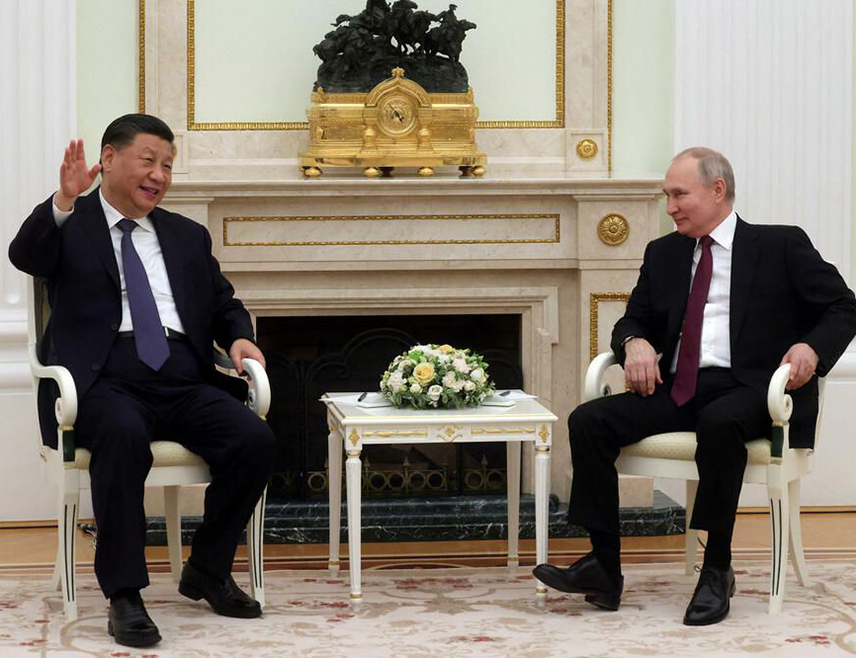 МОСКВА, 6. ОКТОБРА /СРНА/ - Руски предсједник Владимир Путин одржаће билатерални састанак са кинеским лидером Си Ђинпингом на маргинама самита АПЕК-а у Шенжену, рекао је данас званичник Кремља Јури Ушаков.