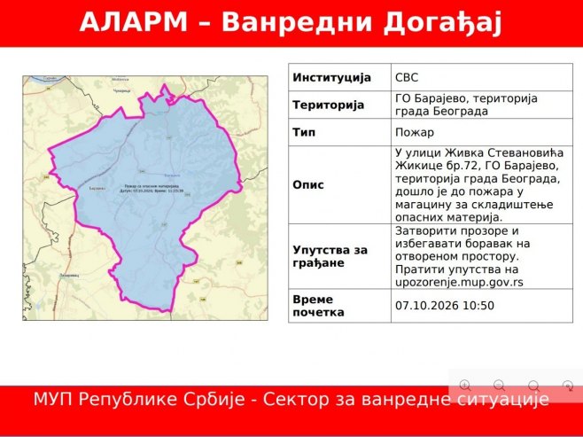 БЕОГРАД, 7. ОКTОБРА /СРНА/ - У магацину за складиштење опасних материја у београдској општини Барајево избио је пожар, а из Сектора за ванредне ситуације МУП-а Србије грађане су упозорили да затворе прозоре и не бораве на отвореном.
