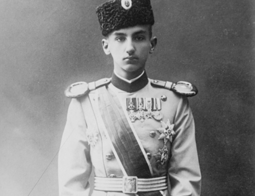 БИЈЕЉИНА, 16. ОКТОБРА /СРНА/ - Српски принц Ђорђе Карађорђевић, старији син краља Петра Првог, који се одрекао права на пријесто и посветио војничкој каријери, умро је 17. октобра 1972. године.