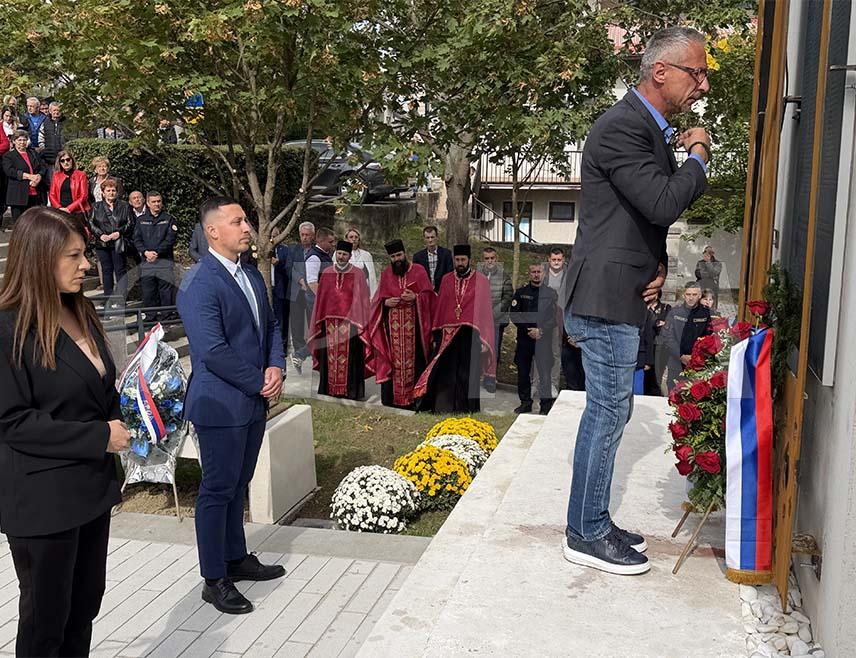 PETROVO, OCTOBER 12 /SRNA/ - Minister of Labor and Veterans’ and Disability Protection Radan Ostojić said today in Petrovo that there was no greater sacrifice than giving one’s life for one’s fellow man, and that it was a sin to forget those who gave their lives in defense of their people and Republika Srpska.