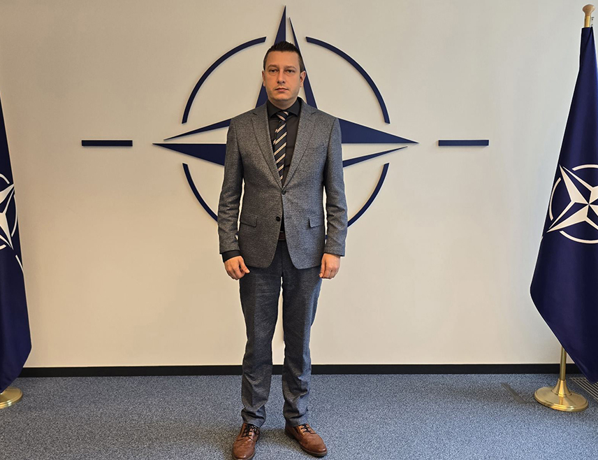 BRUSSELS, OCTOBER 13 /SRNA/ – Deputy Defence Minister in the Council of Ministers Aleksandar Goganović stated at today's meeting with representatives of NATO member states, held in Brussels, that following the general elections, it is necessary to ease political tensions and create space for dialogue.