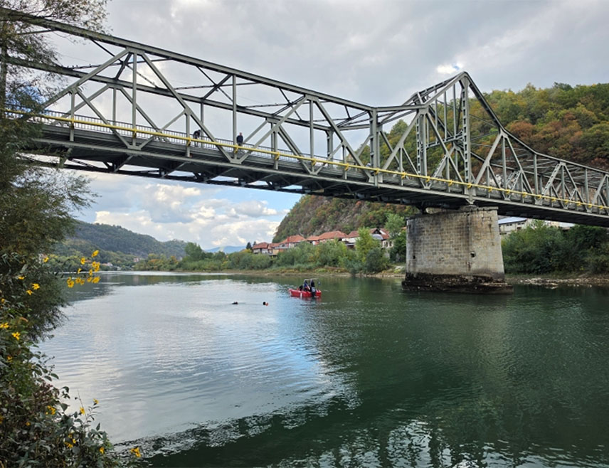 ZVORNIK, OCTOBER 14 /SRNA/ - Significant areas in the City of Zvornik have yet to be cleared of mines, which is one of the prerequisites for safe living and the use of available natural resources, Mayor Bojan Ivanović said.