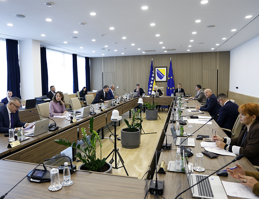 САРАЈЕВО, 15. ОКТОБРА /СРНА/ - У реализацији пројекта "Зелена и здрава БиХ" прошла година је била кључна што потврђују остварени резултати, наводи се у информацији коју је усвојио Савјет министара.