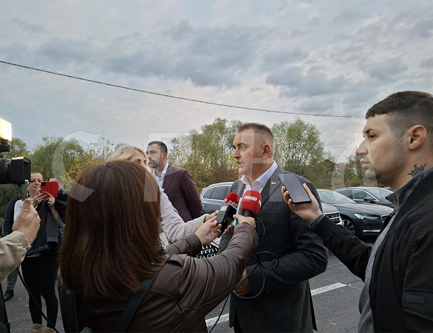 ШАМАЦ, 15. ОКТОБРА /СРНА/ - Предсједник Владе Републике Српске Саво Минић изјавио је вечерас у Шамцу да је уређење обале ријеке Саве један од најзначајнијих пројеката када је у питању водозаштита, али и све оно што је везано за туризам у Српској.