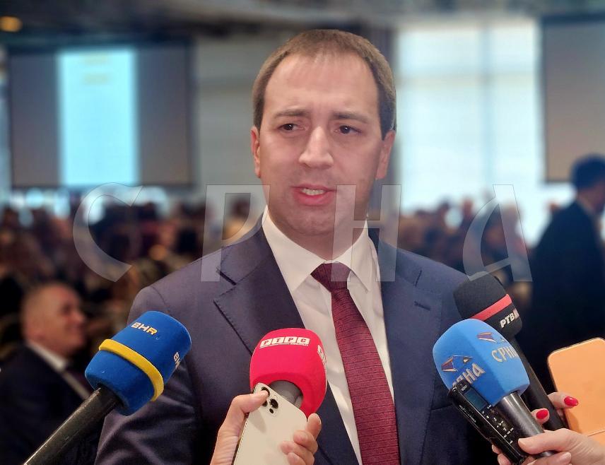 JAHORINA, OCTOBER 21 /SRNA/ – Republika Srpska Minister of Justice, Goran Selak, says that the Republika Srpska institutions are continuously working to protect the property and cultural and historical heritage of the Serb people in the FBiH.