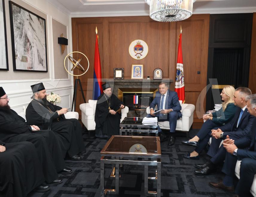 BANJA LUKA, OCTOBER 21 /SRNA/ – The Serbian Orthodox Church /SOC/ and the Orthodox faith are not fragmented, but unified, and cannot be divided territorially or in any other way, President Milorad Dodik said.