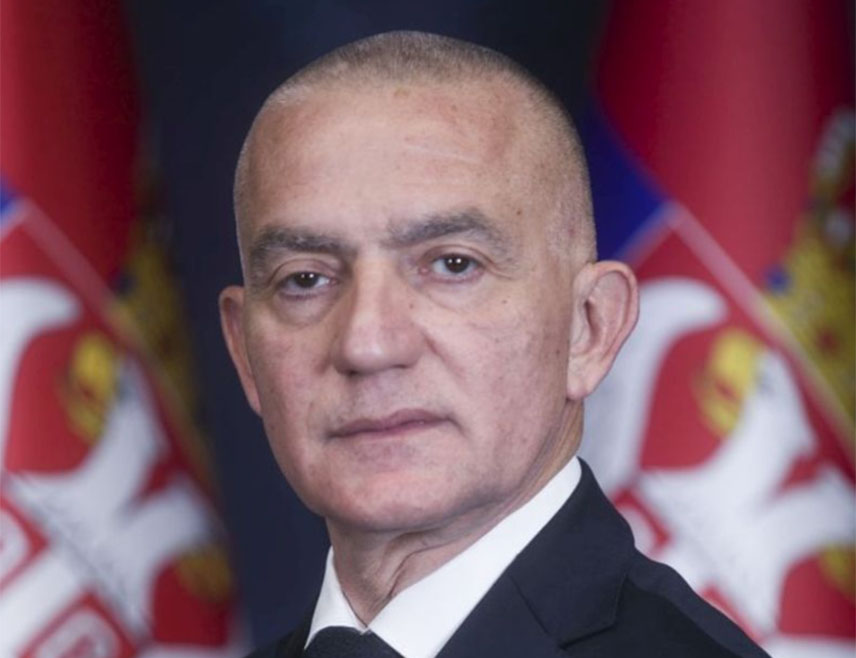 БЕОГРАД, 22. ОКТОБРА /СРНА/ - Министар правде Србија Ненад Вујић поднио је кривичну пријаву против НН лица због фалсификовања исправе јер је направило лажну одлуку о помиловању оптужених у предмету "Надстрешница", а потом је дијелило на друштвеним мрежама.