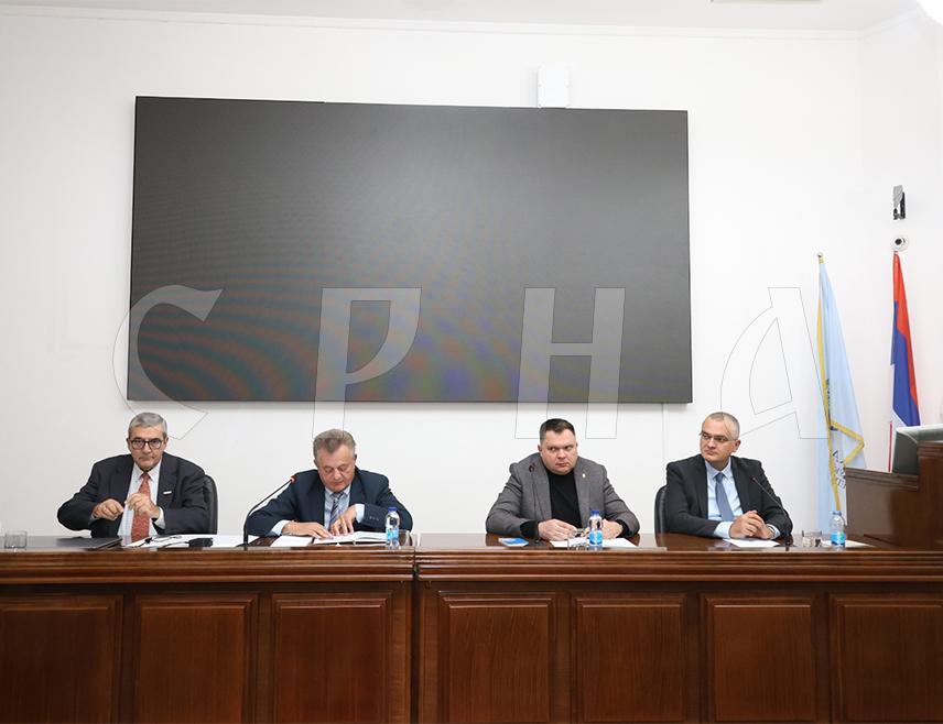BANJA LUKA, OCTOBER 22 /SRNA/ – The book The Road of Suffering: A Chronicle of the Calvary of the People of Montenegro and Boka, 1944-1945, by Professor Srđa Trifković, was presented in Banja Luka this evening. The book examines the killing of around 15,000 Serbian fighters, civilians and clergy by communist forces. The author said he hoped the work would make a genuine contribution to reconciliation within Montenegro.