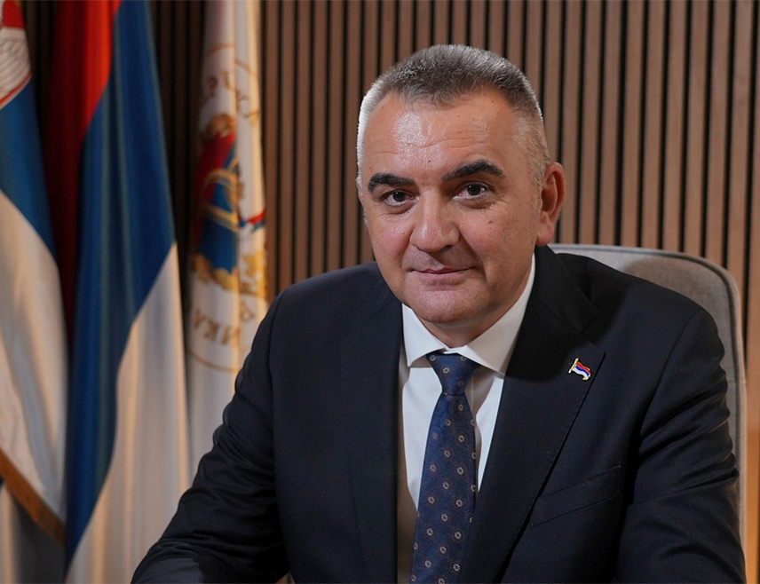 БАЊАЛУКА, 23. ОКТОБРА /СРНА/ - Предсједник Владе Републике Српске Саво Минић говорио је у подкасту "Отаџбина" Меморијалног центра Републике Српске о свом ратном путу, патриотизму, српском националном питању и очувању националног идентитета.