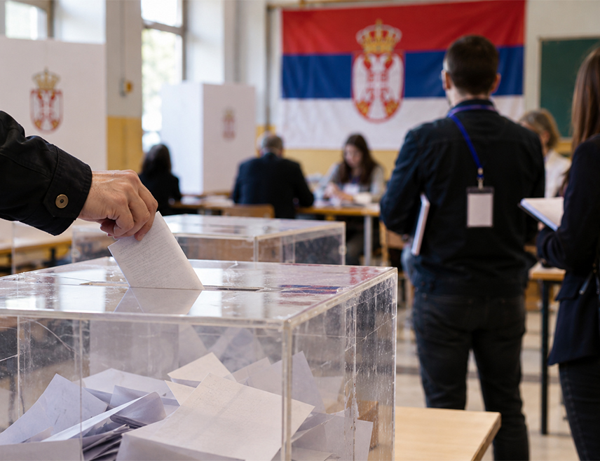 БЕОГРАД, 25. ОКТОБРА /СРНА/ - У Србији је на ванредним парламентарним изборима до 17.00 часова гласало 60,9 одсто бирача, процјена је Центра за слободне изборе и демократију /ЦЕСИД/.
