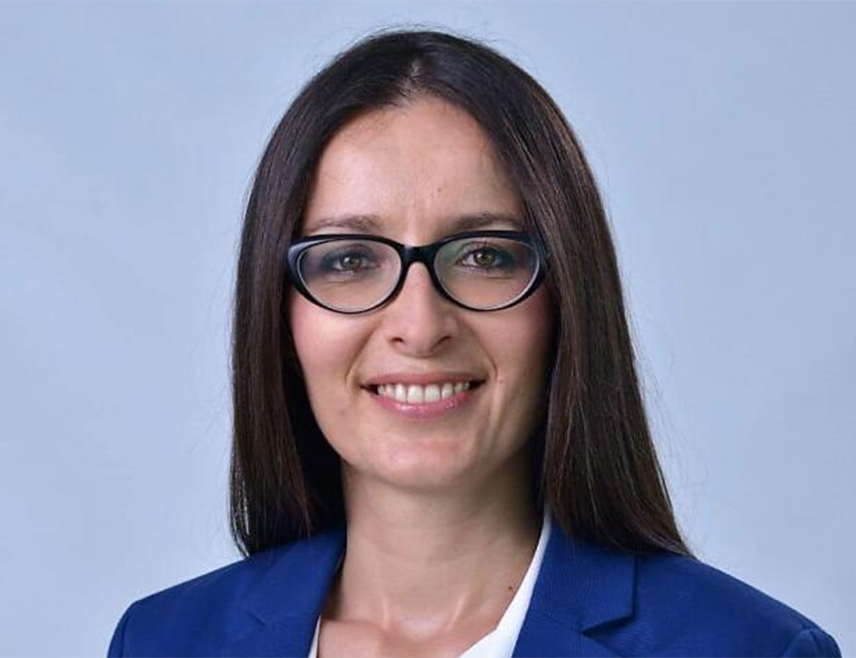 ДРВАР, 27. ОКТОБРА /СРНА/ – Начелник Дрвара Душица Рунић изјавила је Срни да је циљ локалне управе да до прољећа створи услове за успостављање ветеринарске станице како би пољопривредни произвођачи имали адекватну ветеринарску службу, а општина поуздане податке о здравственом стању животиња.