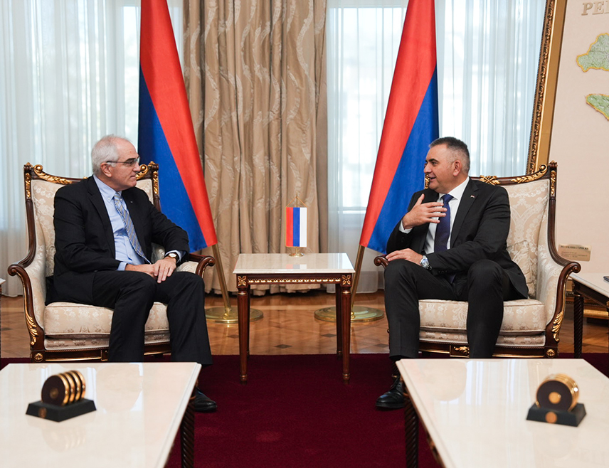 BANJA LUKA, OCTOBER 28 /SRNA/ - The government in Srpska will be formed very quickly once the procedure at the BiH Central Election Commission is completed, Prime Minister Savo Minić said in talks with the Head of the OSCE Mission to BiH, Rick Holtsapple.