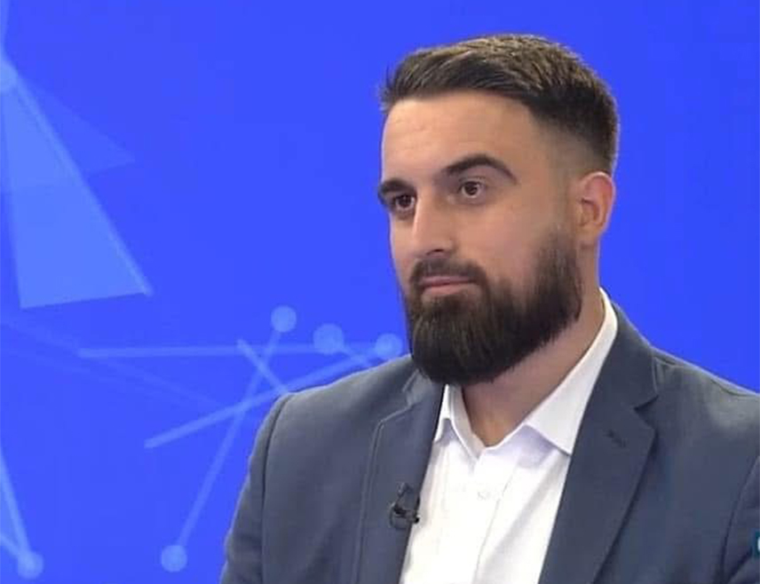 ПАЛЕ, 28. ОКТОБРА /СРНА/ - Социолог из Источног Сарајева Владимир Васић изјавио је Срни да пријетње сакаћењем дјеце и ликвидацијом људи због њихове вјерске припадности нису само израз поремећене свијести појединца, већ и аларм који друштво не смије игнорисати.