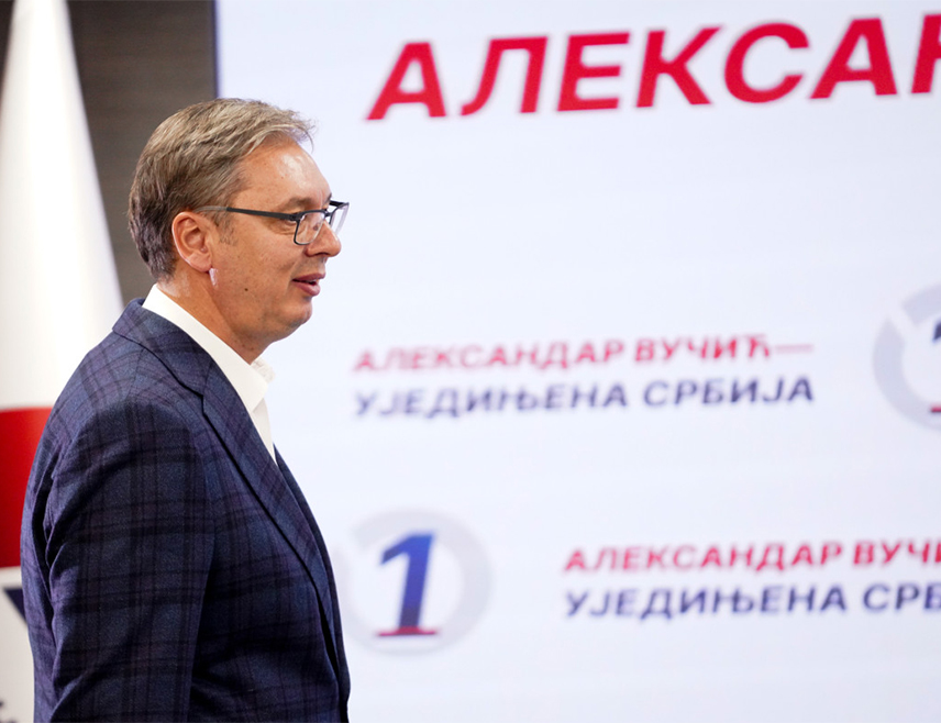БЕОГРАД, 29. ОКТОБРА /СРНА/ - Носилац изборне листе "Уједињена Србија" Александар Вучић најавио је данас да ће Српска напредна странка /СНС/ у наредна три дана одржати сједнице Извршног одбора, Главног одбора, предсједништва и посланичког клуба и позвао је да се прекине са терором на улицама.