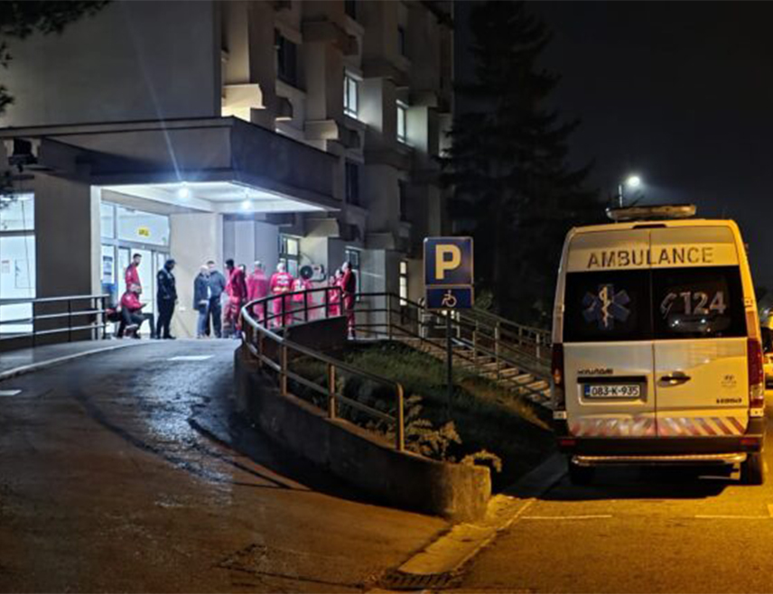 BRČKO, OCTOBER 29 /SRNA/ – Three people were killed and 12 injured when a EUFOR helicopter crashed in the Gorice neighbourhood of Brčko, said Salih Ibrahimbegović, spokesperson for the Brčko Health Centre.
