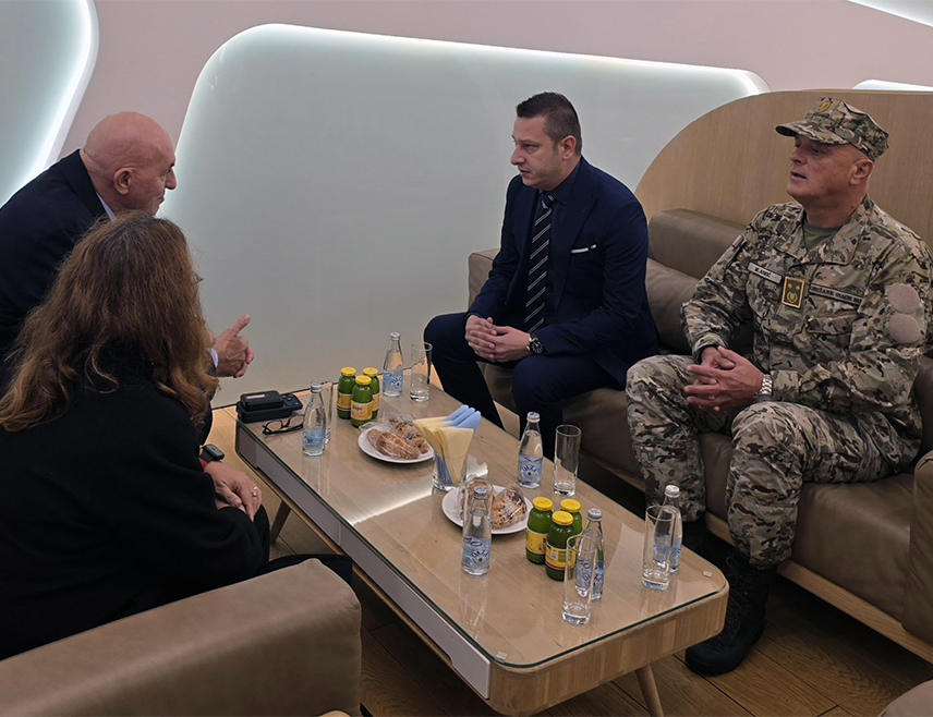 SARAJEVO, OCTOBER 30 /SRNA/ – Deputy Minister of Defence at the Council of Ministers Aleksandar Goganović met today in Sarajevo with Italian Defence Minister Guido Crosetto, to whom he expressed his deepest condolences over the tragic deaths of Italian EUFOR personnel in the helicopter accident.