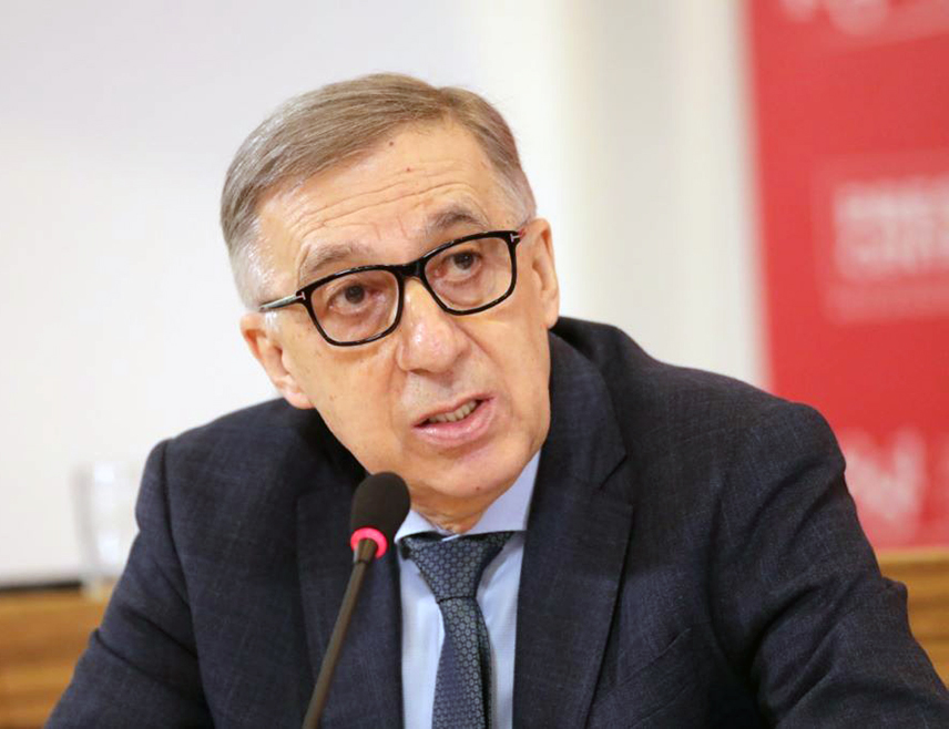 БЕОГРАД, 31. ОКТОБРА /СРНА/ - Шеф Представништва Републике Српске у Србији Млађен Цицовић изјавио је Срни да је Република Српска на 69. Међународном сајму књига у Београду достојно и садржајно представила своју издавачку дјелатност, писце, научнике и културне установе, али и послала важну поруку о значају књиге за очување нашег идентитета.